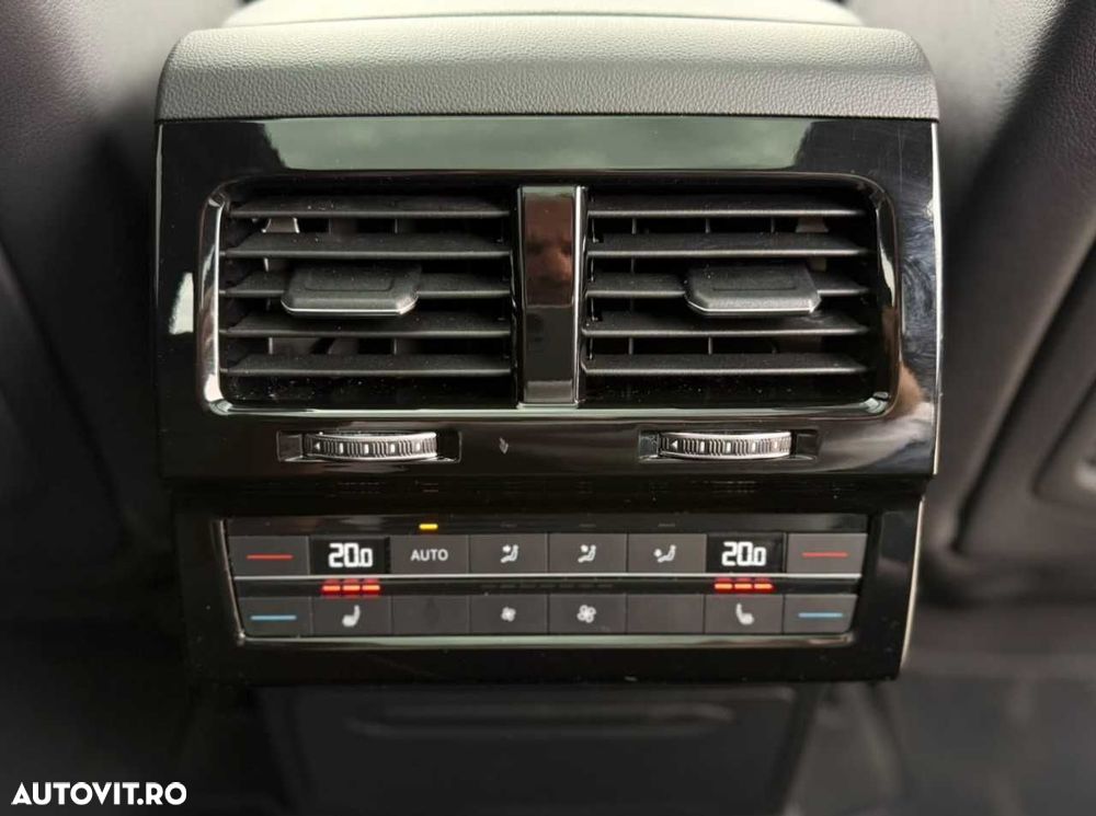 Volkswagen Touareg 3.0 V6 TDI SCR 4Motion Automatik R-Line - 28