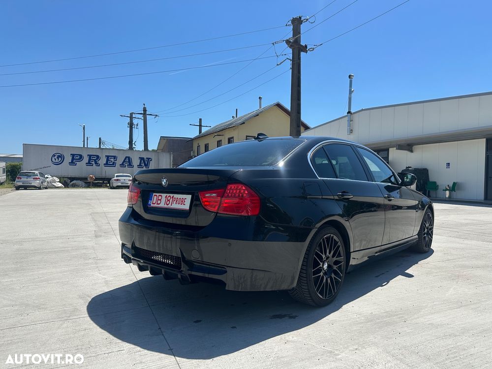 BMW Seria 3 320d - 4