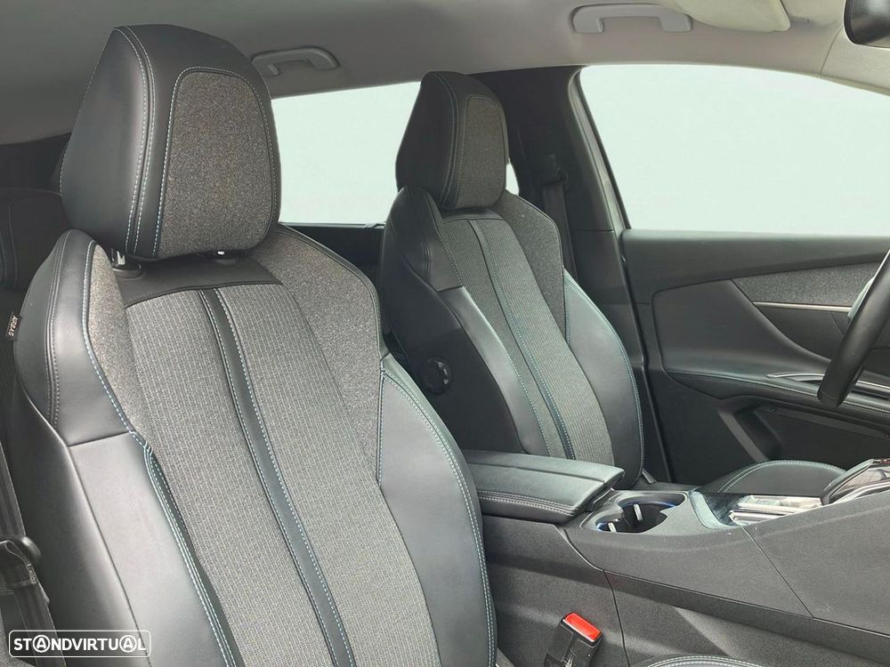 Peugeot 5008 1.5 BlueHDi Allure Pack EAT8 - 16