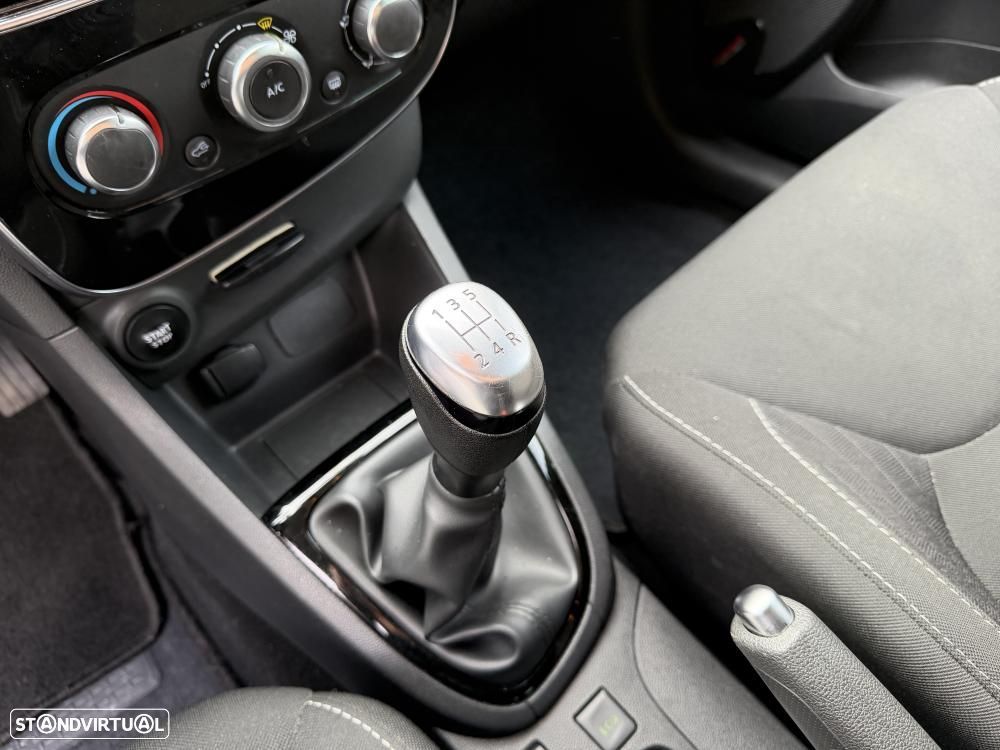 Renault Clio 0.9 TCe Limited - 25