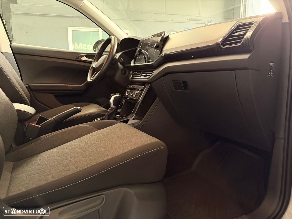 VW T-Cross 1.0 TSI Life DSG - 32