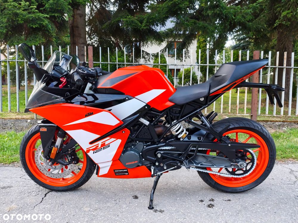 KTM RC 125 - 10