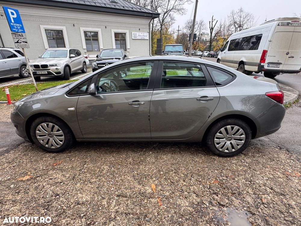 Opel Astra 1.4 Turbo ECOTEC Cosmo - 17