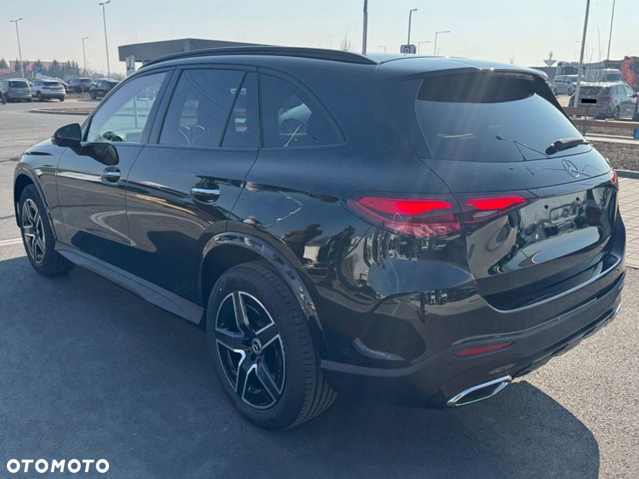 Mercedes-Benz GLC - 2