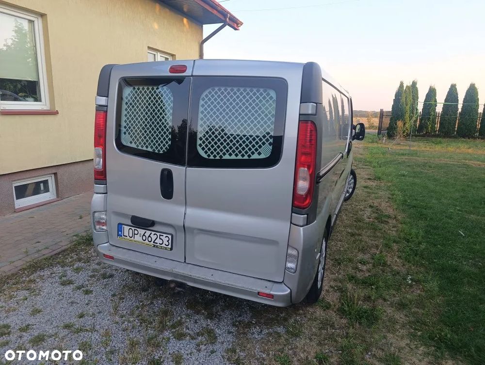 Opel Vivaro - 29
