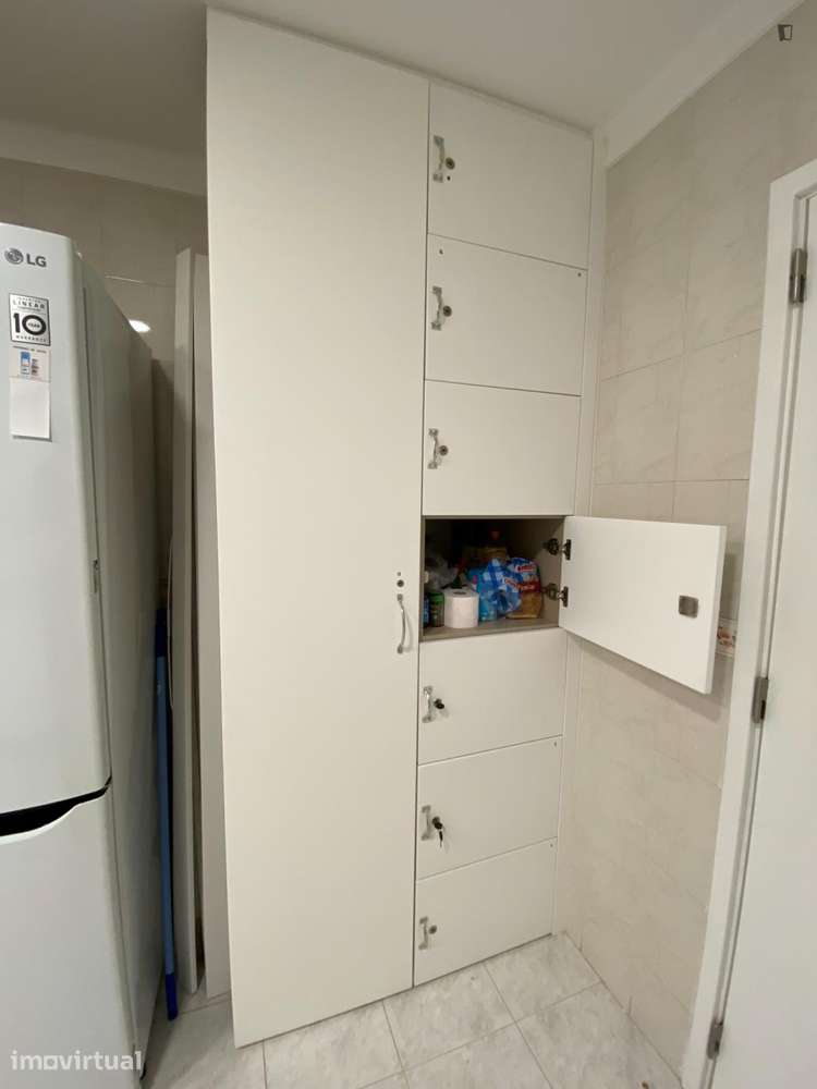 Quarto - localizado em Penha de França Lisbon - Grande imagem: 4/13