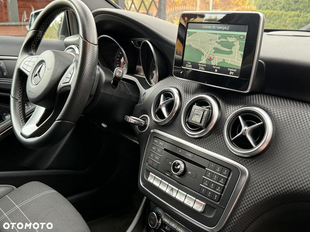 Mercedes-Benz Klasa A 200 (BlueEFFICIENCY) 7G-DCT Urban - 25