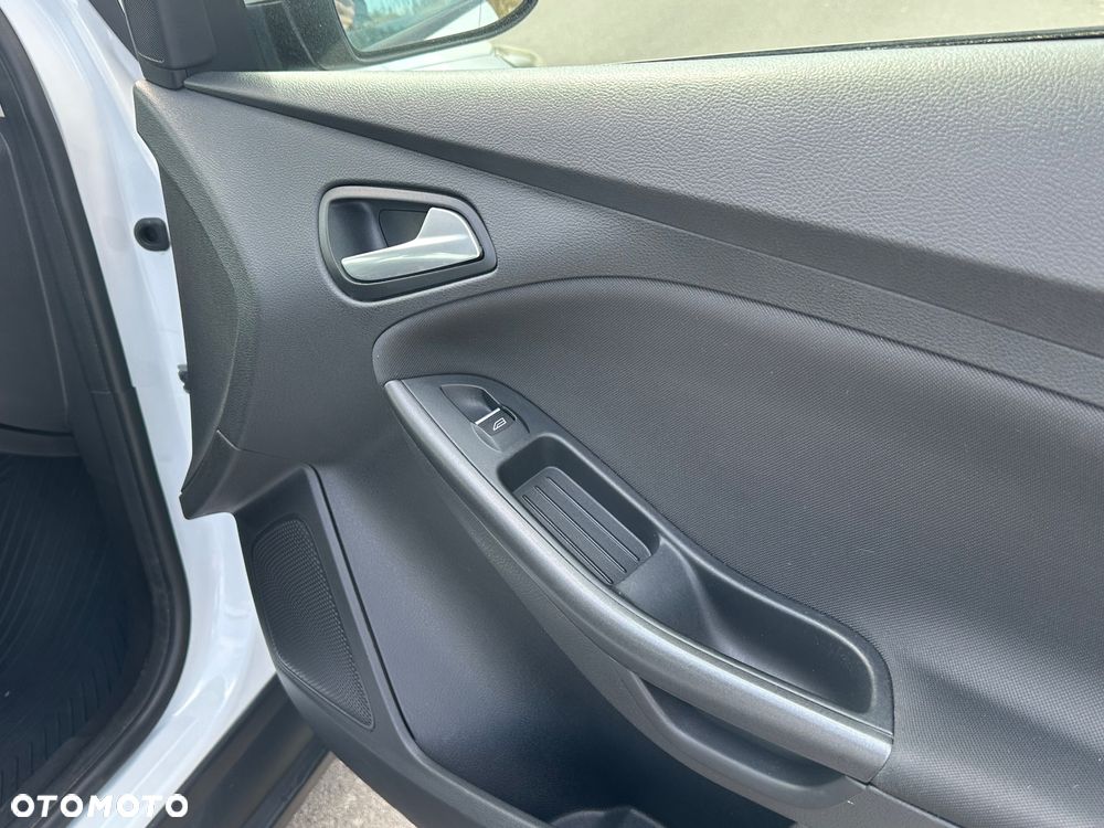 Ford Focus 1.5 TDCi Titanium ECOnetic ASS - 19