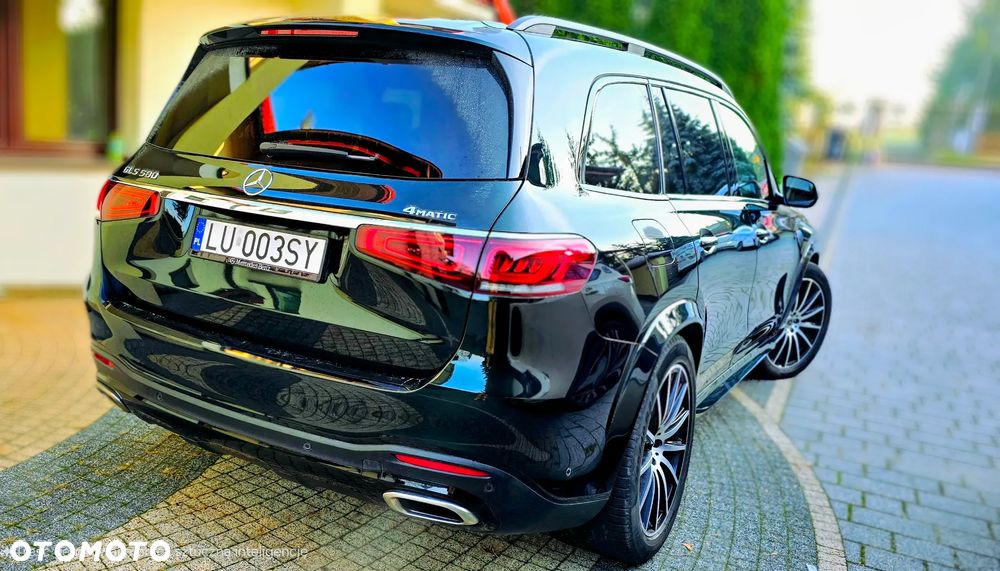 Mercedes-Benz GLS - 1