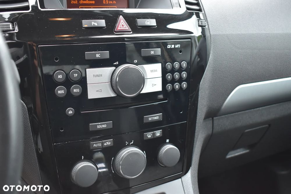 Opel Zafira - 27