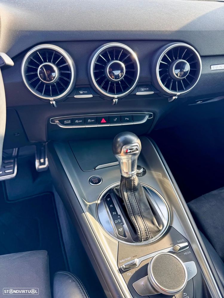 Audi TT Coupé 2.0 TFSI quattro S tronic - 26