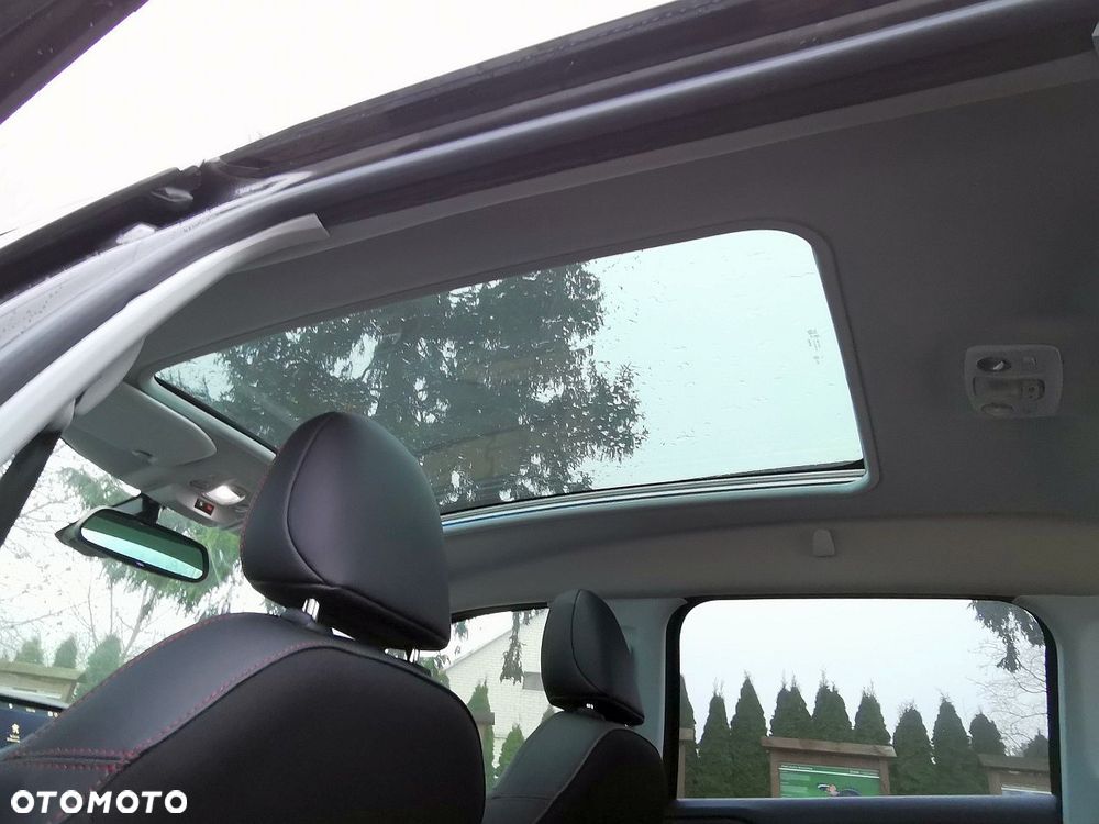 Peugeot 2008 1.5 BlueHDi GT Line S&S - 25