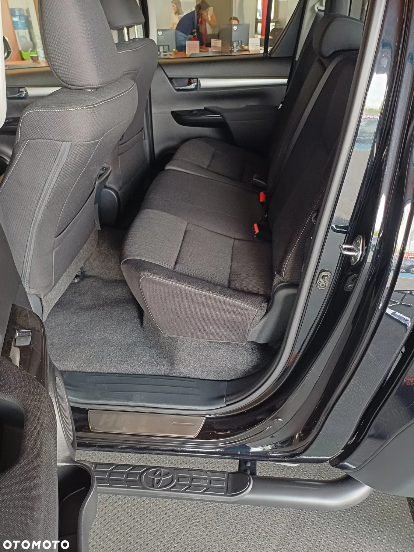 Toyota Hilux 2.8 D-4D mHEV Double Cab Executive 4x4 - 12
