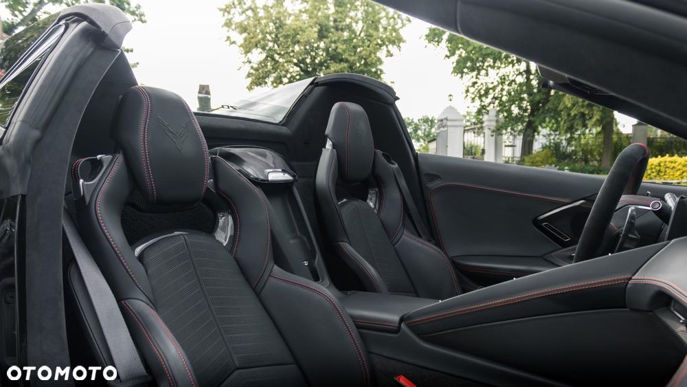 Chevrolet Corvette - 7
