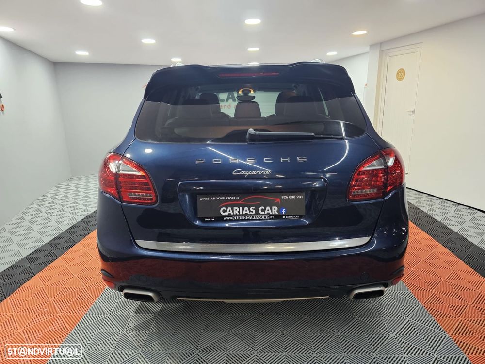 Porsche Cayenne - 5
