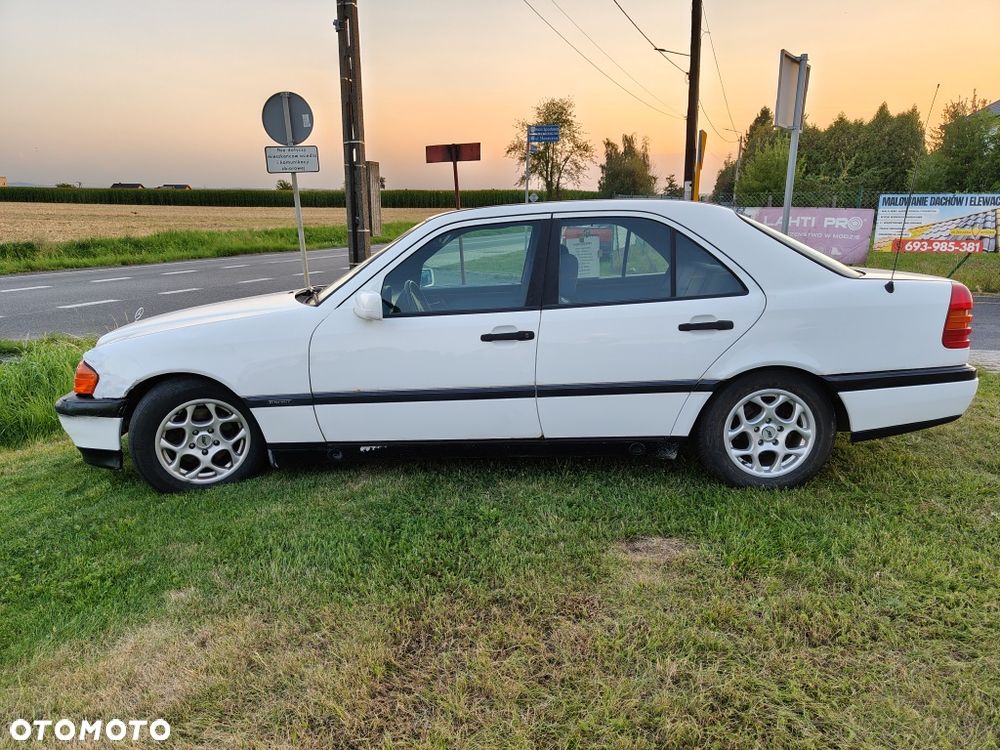Mercedes-Benz Klasa C - 2
