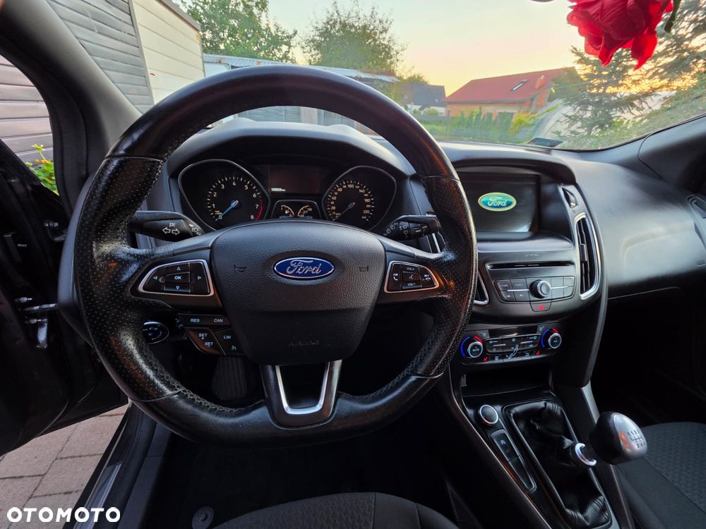 Ford Focus - 11