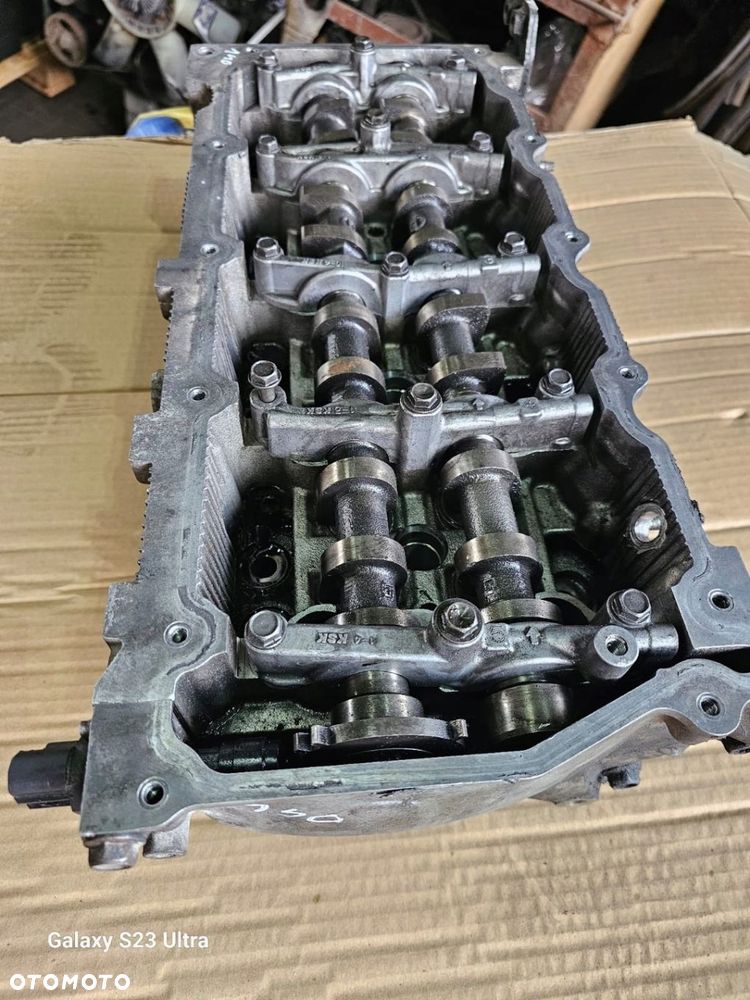 Głowica kompletna 2,5 140 koni euro5 Maxity Cabstar 07-23r - 3