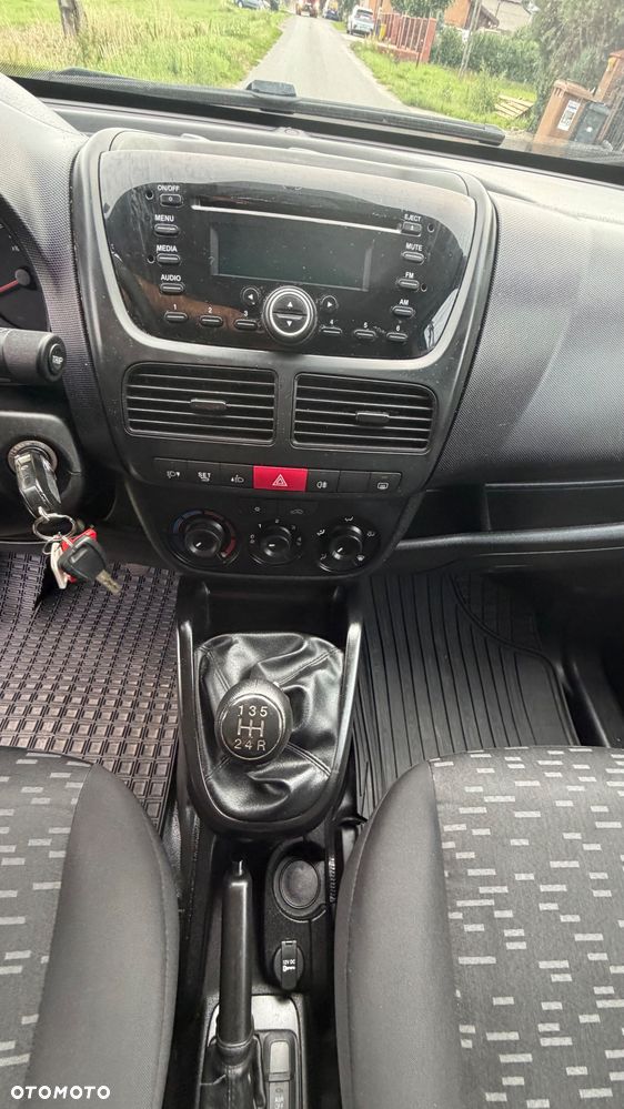 Opel Combo - 28