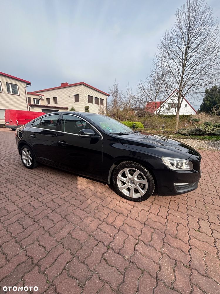 Volvo S60 D3 Edition - 4
