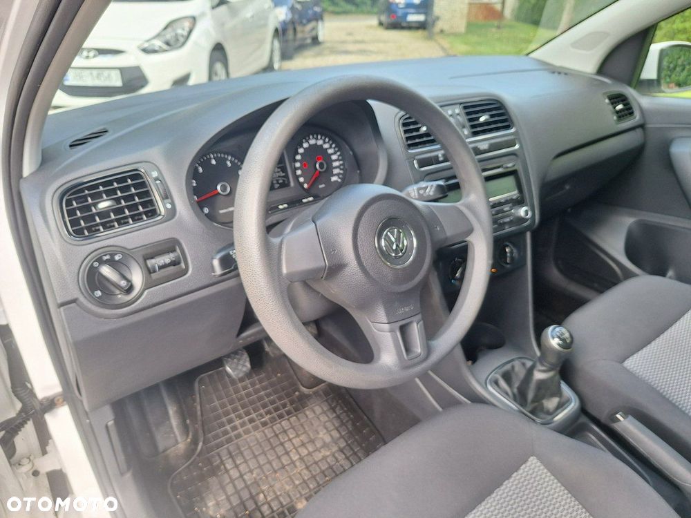 Volkswagen Polo - 9