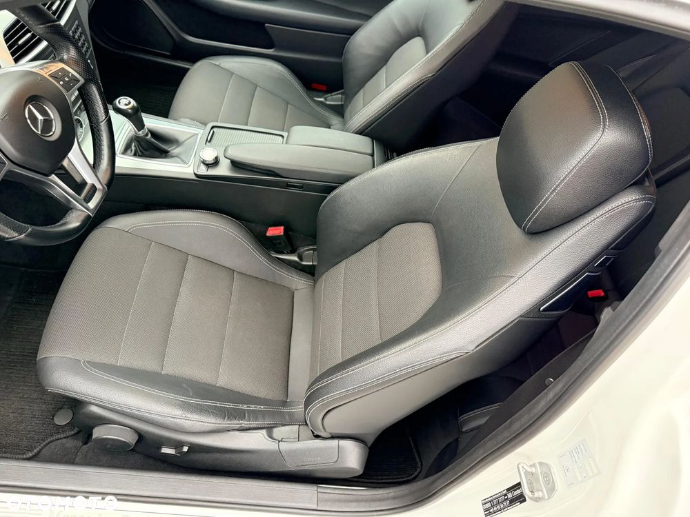 Mercedes-Benz Klasa C 200 (BlueEFFICIENCY) - 12