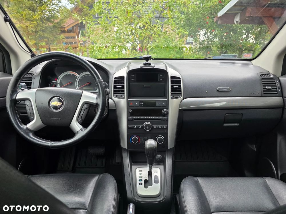 Chevrolet Captiva - 10
