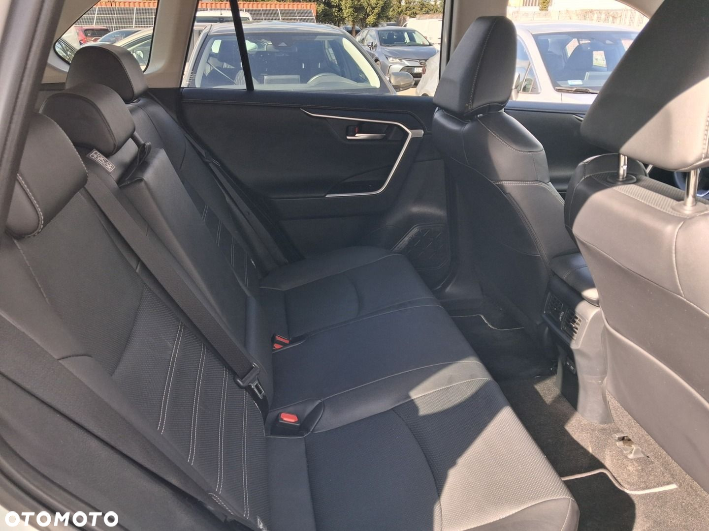 Toyota RAV4 2.5 Hybrid Executive 4x4 - 11