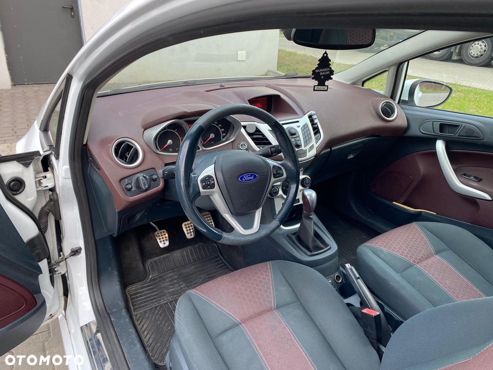 Ford Fiesta 1.6 TDCI Style - 10