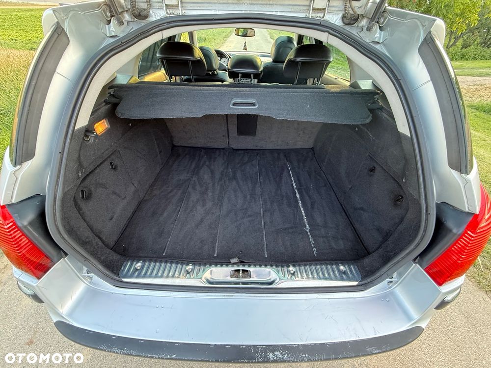 Peugeot 407 2.0 HDI ST Komfort EU4 - 12