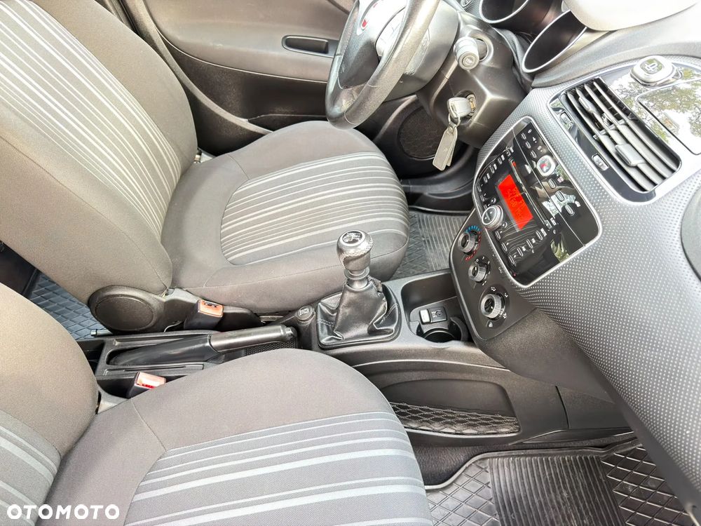 Fiat Punto - 16