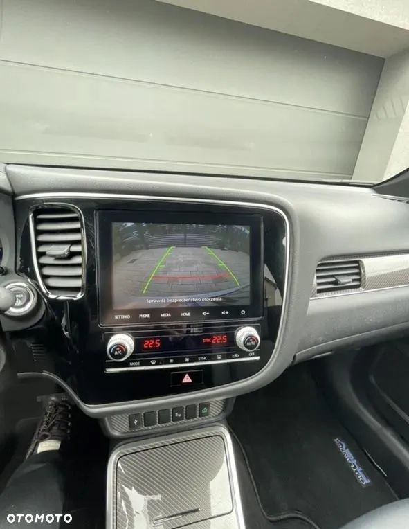 Mitsubishi Outlander PHEV Intense + - 20