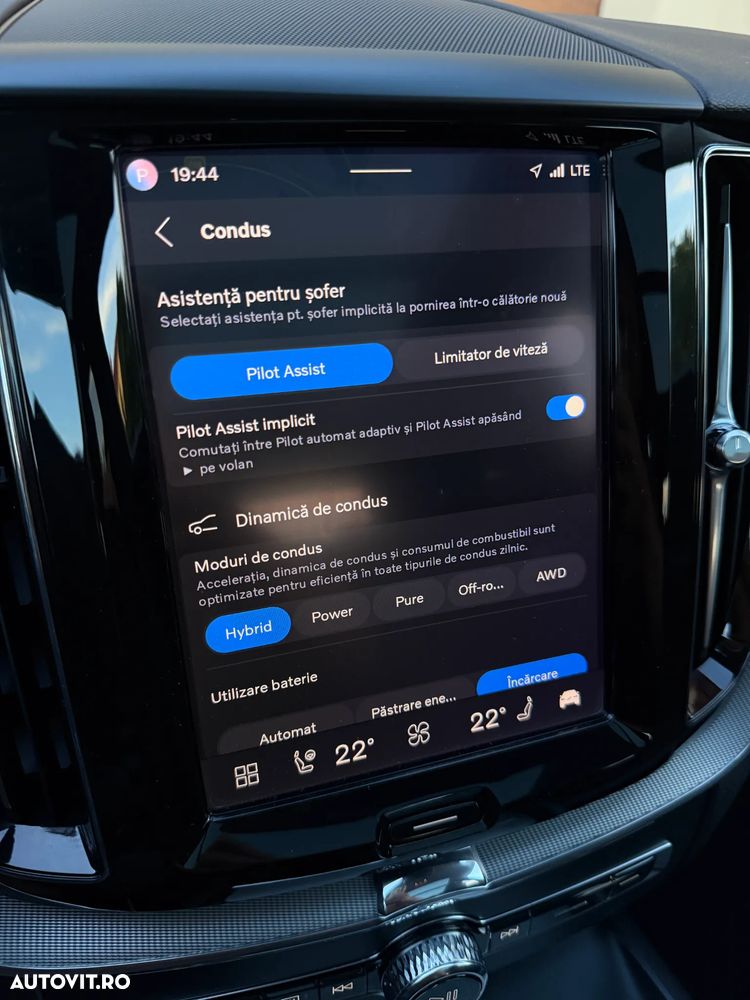Volvo XC 60 T6 AWD Recharge Plus Dark - 18