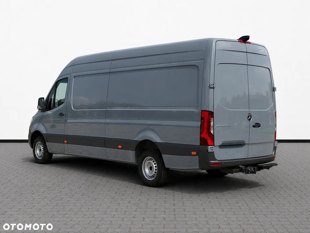Mercedes-Benz Sprinter - 5