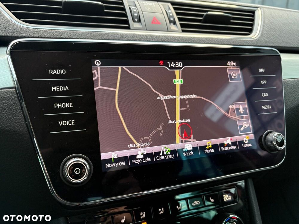 Skoda Superb 2.0 TDI Ambition DSG - 31