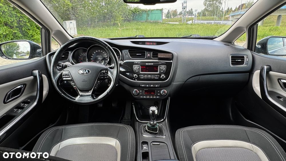 Kia Ceed - 15