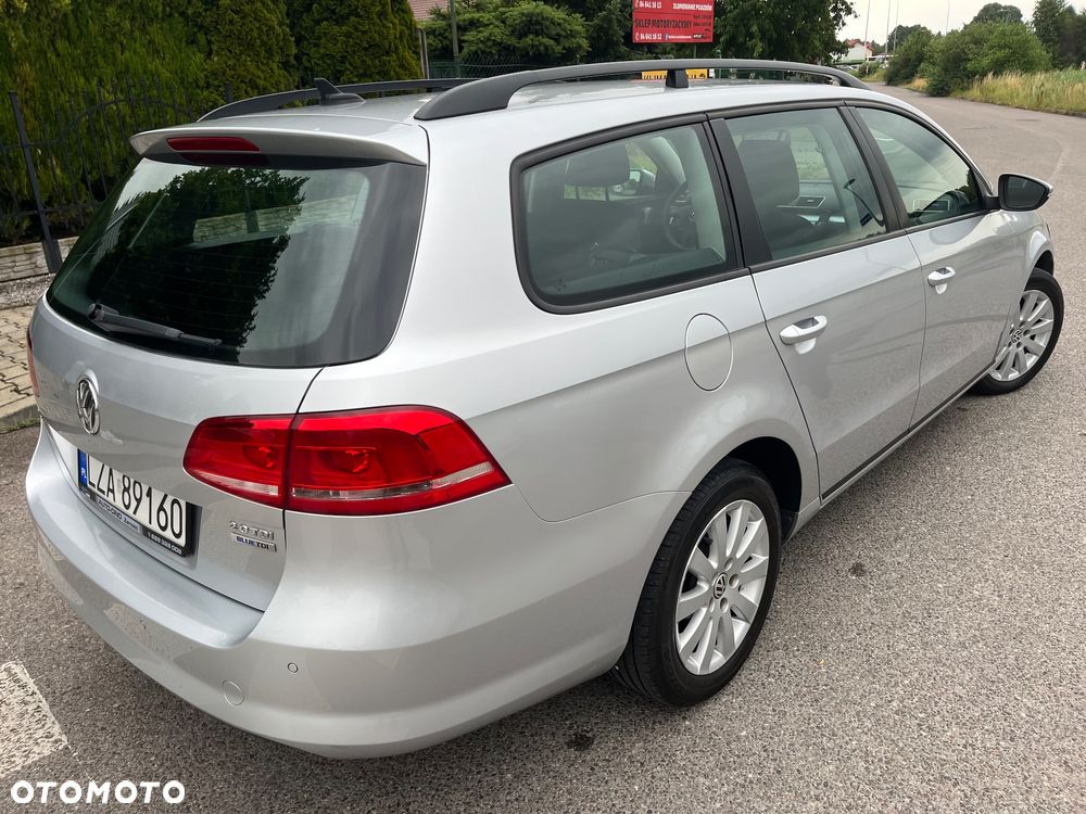 Volkswagen Passat - 8