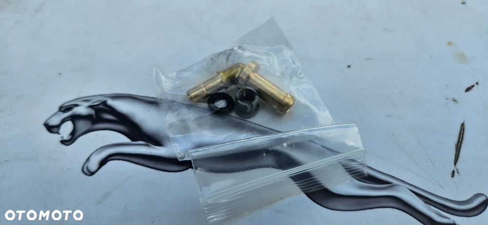 Jaguar XJ 351 2010-2019 3.0 SC 306PS 340 KM 5.0 508PN 385 KM 5.0 SC 510KM 508PS Króciec pompy wody Kolanko Uszczelnienie pompy Uszczelka pompy wody Przewód wody - 2