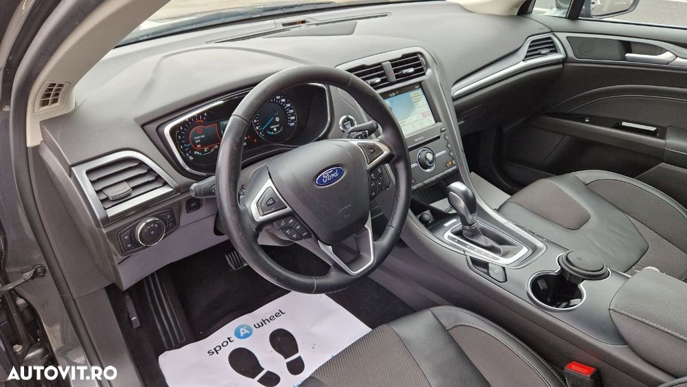 Ford Mondeo 2.0 TDCi Powershift Titanium - 12
