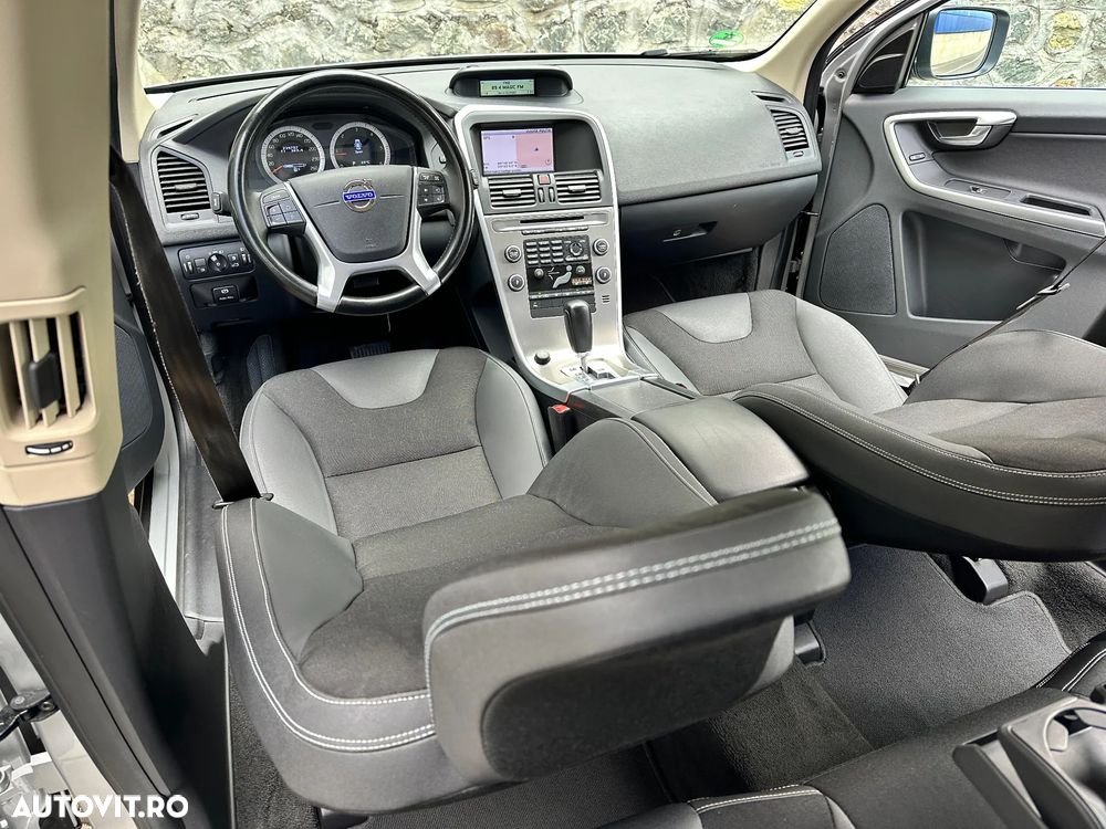 Volvo XC 60 D3 Aut. Momentum - 17