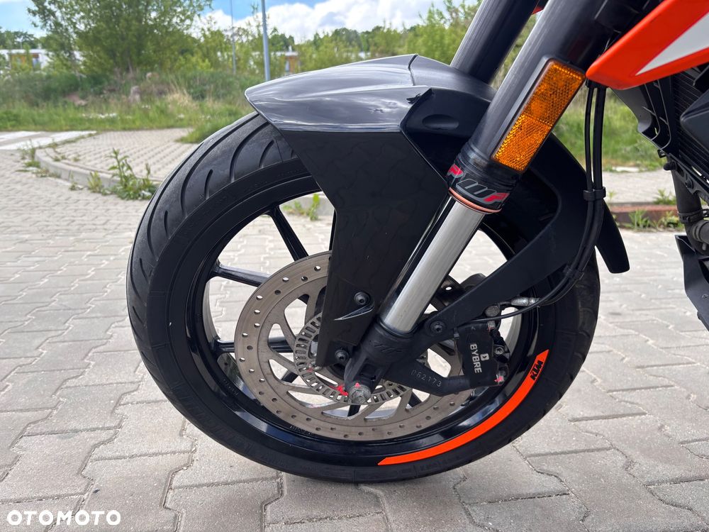KTM Duke 125 - 10