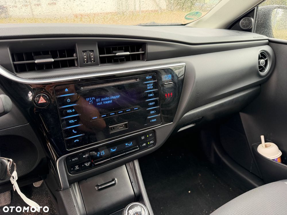 Toyota Auris - 17