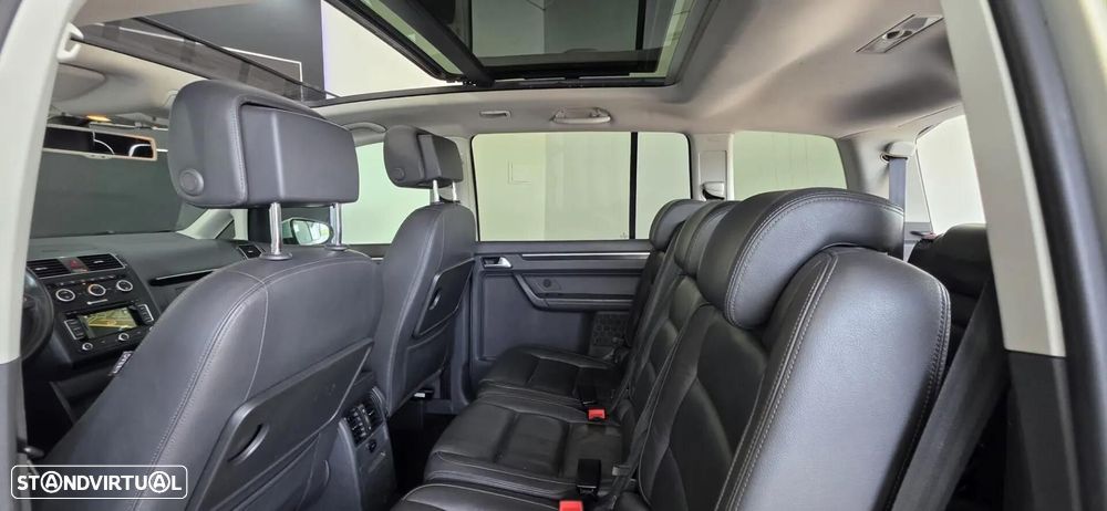 VW Touran 1.6 TDI Blue.Highine 7L - 8
