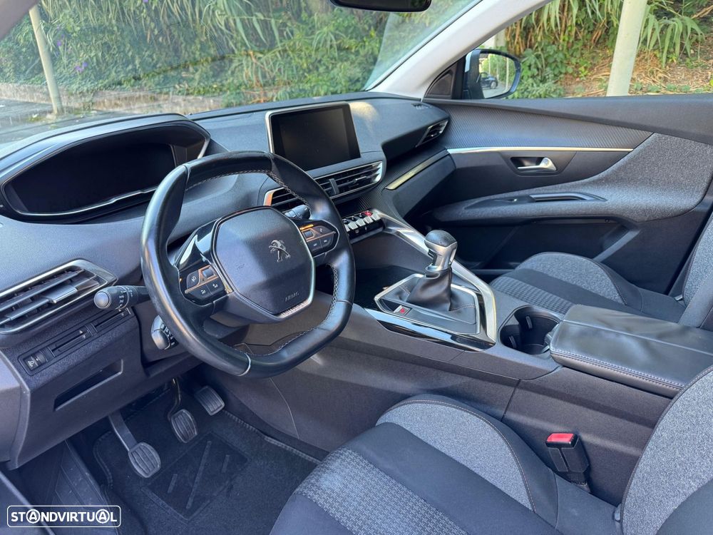 Peugeot 3008 1.5 BlueHDi Allure - 9