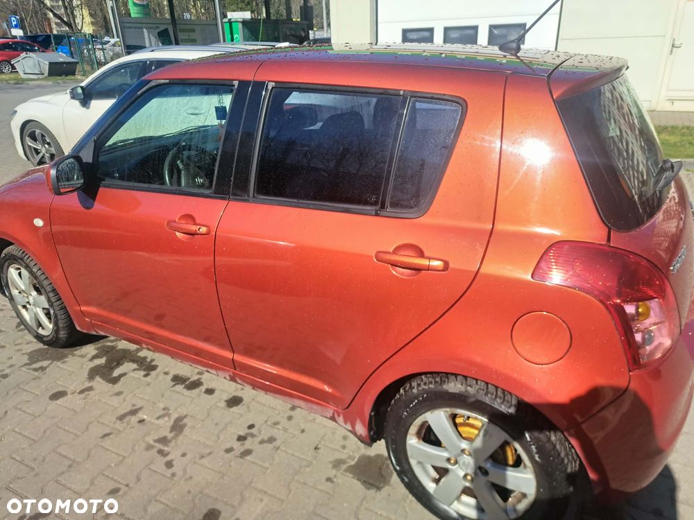 Suzuki Swift - 5