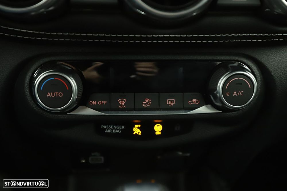 Nissan Juke 1.6 Hybrid N-Design Black - 12