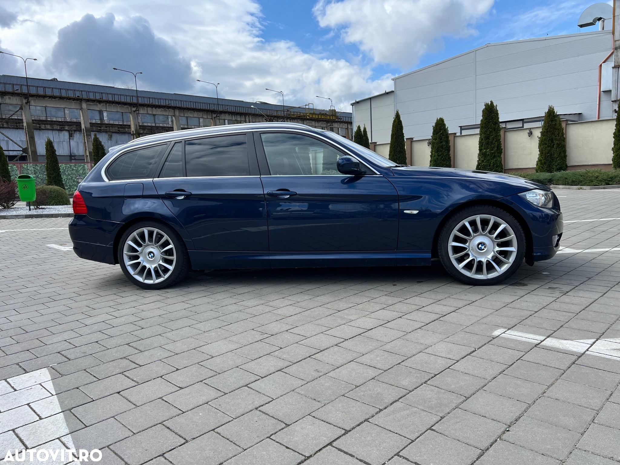 BMW Seria 3 320d xDrive - 4