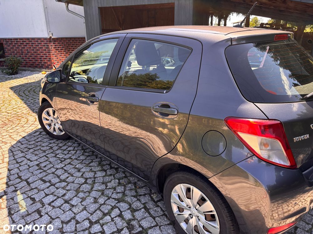 Toyota Yaris 1.4 D-4D Active - 14