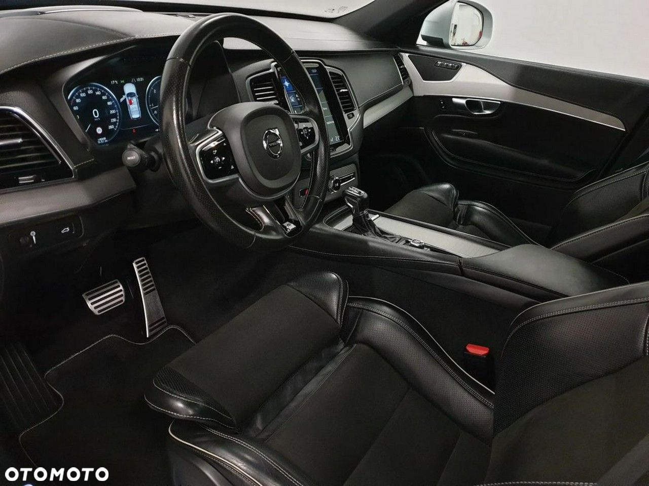 Volvo XC 90 D5 AWD R-Design - 9