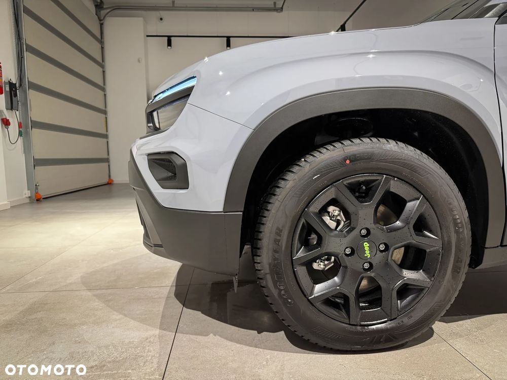 Jeep Avenger 1.2 T3 mHEV Upland 4xe eDCT6 - 9